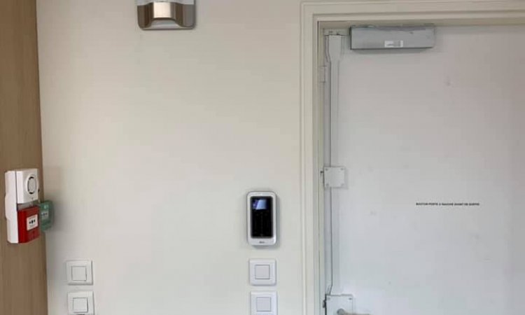 EVIA - Installation d'alarme intrusion et contrôle d'accès à Bourg-en-Bresse